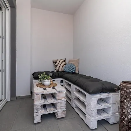 Luxury Vaya Lejlighed