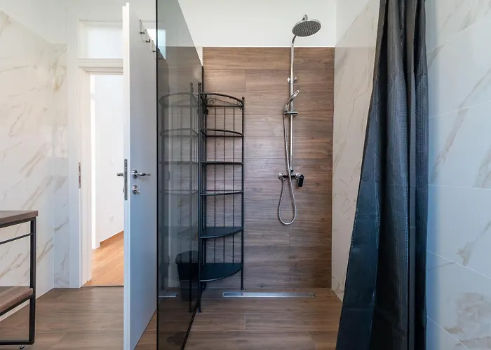 Luxury Vaya